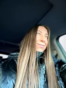 EvaCatt online show from November 11, 2025, 3:34 am