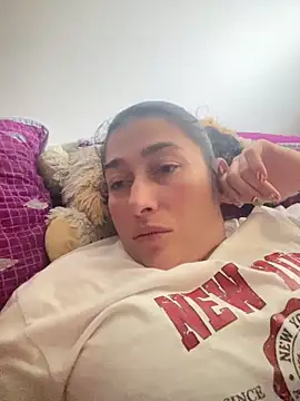 Snapshot of andreaisis2 chatting on December 15, 2025, 8:03 pm andreaisis2 online show from December 15, 2025, 8:03 pm