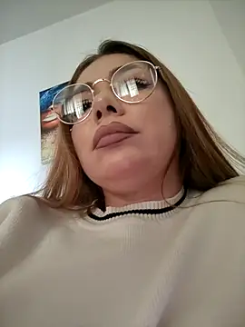 Snapshot of Ella_sweety chatting on February 10, 2026, 10:58 am Ella sweety online show from February 10, 2026, 10:58 am