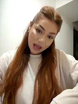 Snapshot of Ella_sweety chatting on November 23, 2025, 8:30 pm Ella sweety online show from November 23, 2025, 8:30 pm