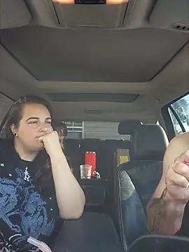 Snapshot of studda27 chatting on September 27, 2025, 10:38 pm studda27 online show from September 27, 2025, 10:38 pm