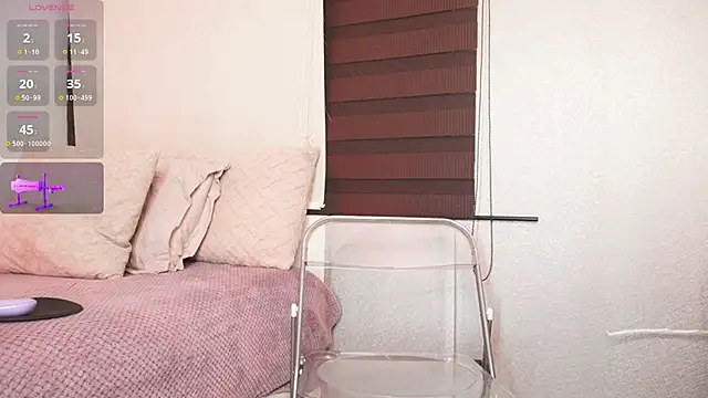 Snapshot of Alexxandra_12 chatting on December 1, 2025, 10:16 am Alexxandra 12 online show from December 1, 2025, 10:16 am