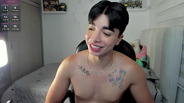 santy7v7 online show from November 29, 2025, 1:33 pm