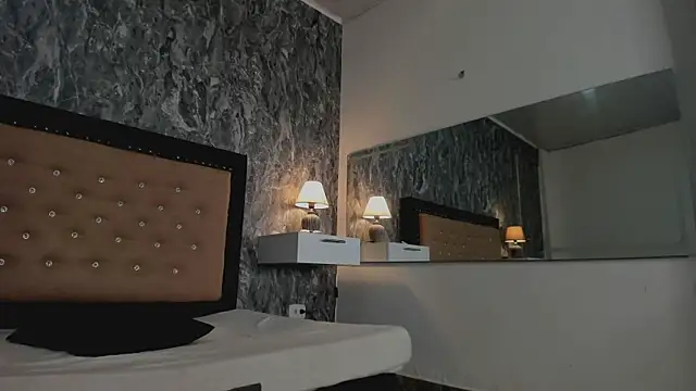 Snapshot of Lia_sarahi chatting on November 30, 2025, 11:44 am Lia sarahi online show from November 30, 2025, 11:44 am