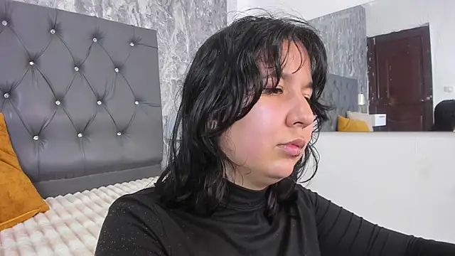 Lia sarahi online show from February 25, 2026, 11:43 am