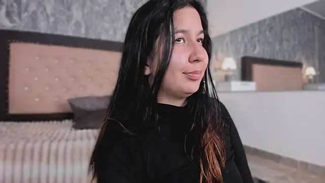 Snapshot of Lia_sarahi chatting on November 13, 2025, 11:47 am Lia sarahi online show from November 13, 2025, 11:47 am