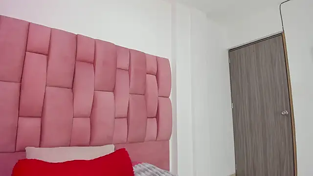 Lia sarahi online show from February 2, 2026, 11:42 am