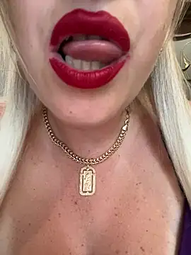 Kittenforyou online show from July 13, 2026, 12:37 pm