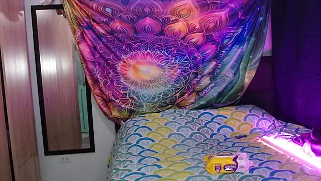 Alexxx andr4 online show from November 25, 2025, 4:57 am