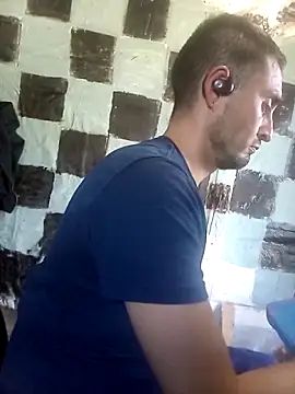 Wero4200 online show from April 4, 2026, 6:03 pm