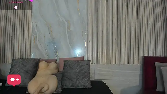 BriannaChelsea online show from April 20, 2026, 12:08 pm