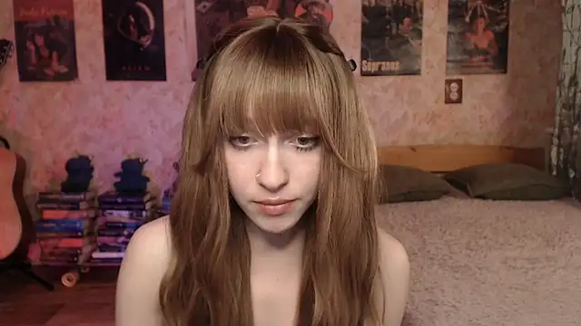 Friendly Ellie online show from April 16, 2026, 1:23 pm