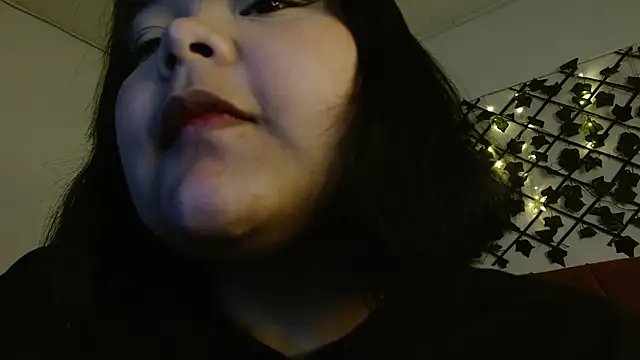 sexychubby    online show from March 21, 2025, 5:43 am