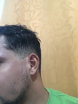 ElsecretodeBruno online show from February 19, 2025, 4:44 am