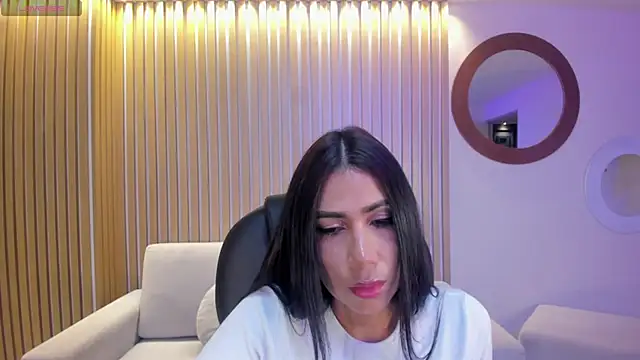 Snapshot of MarieJaneX chatting on January 15, 2025, 10:49 am MarieJaneX online show from January 15, 2025, 10:49 am