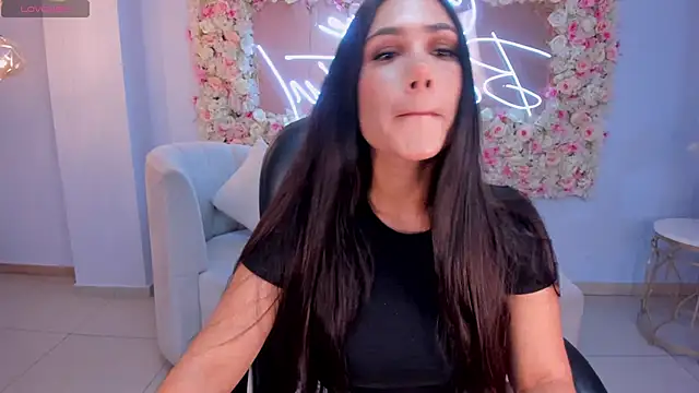 Snapshot of MarieJaneX chatting on February 28, 2025, 10:52 am MarieJaneX online show from February 28, 2025, 10:52 am