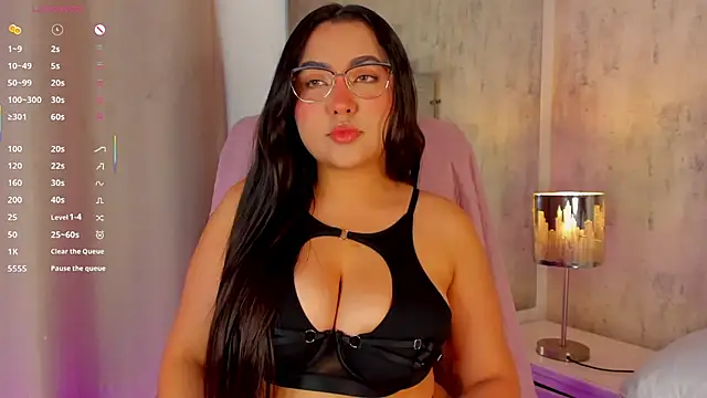 dulcepatersson1  online show from September 26, 2025, 2:18 am