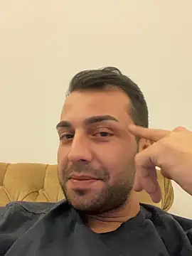 Snapshot of Emre-34 chatting on November 19, 2025, 6:08 pm Emre-34 online show from November 19, 2025, 6:08 pm