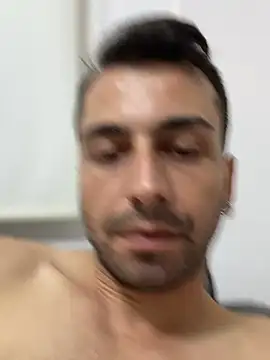 Snapshot of Emre-34 chatting on August 9, 2026, 9:21 pm Emre-34 online show from August 9, 2026, 9:21 pm