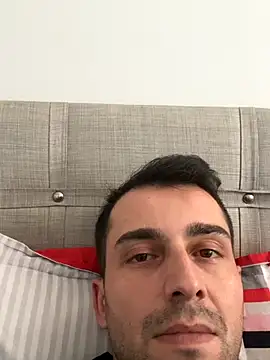 Emre-34 online show from December 17, 2025, 7:35 am