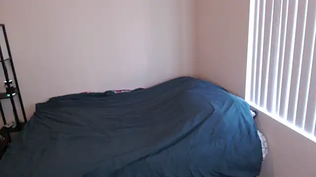 alexiajames99 online show from March 7, 2025, 10:10 pm