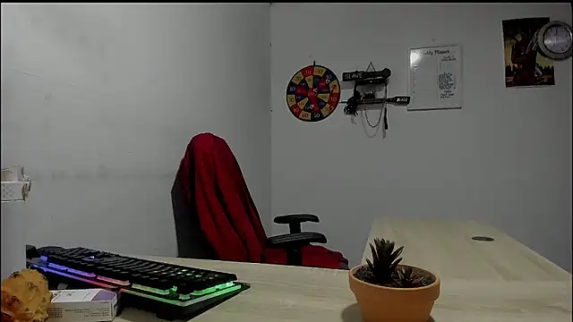 Snapshot of Scarlett_Sen chatting on March 6, 2025, 1:14 pm Scarlett Sen online show from March 6, 2025, 1:14 pm