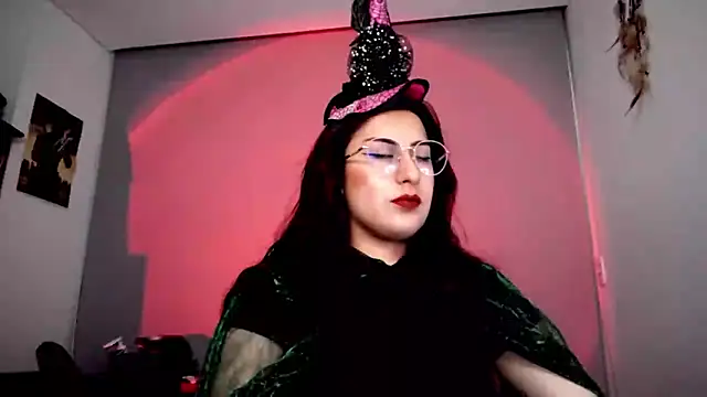 Snapshot of Scarlett_Sen chatting on October 27, 2025, 1:45 pm Scarlett Sen online show from October 27, 2025, 1:45 pm