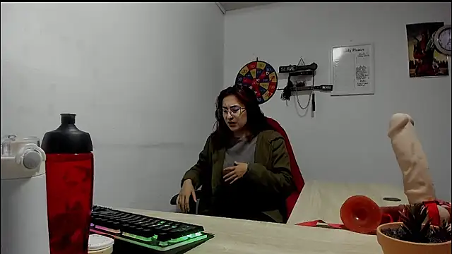 Snapshot of Scarlett_Sen chatting on March 17, 2025, 12:57 pm Scarlett Sen online show from March 17, 2025, 12:57 pm