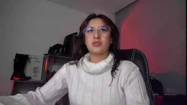 Snapshot of Scarlett_Sen chatting on September 17, 2025, 3:47 pm Scarlett Sen online show from September 17, 2025, 3:47 pm