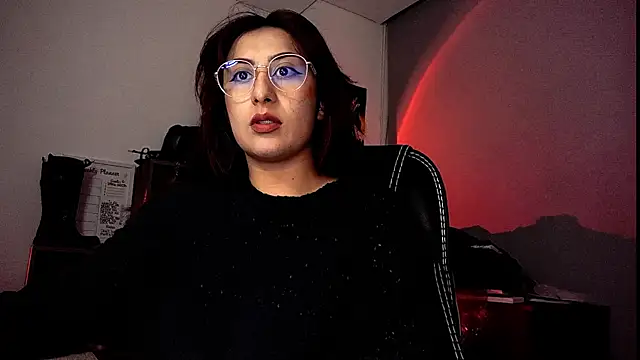 Snapshot of Scarlett_Sen chatting on September 11, 2025, 3:34 pm Scarlett Sen online show from September 11, 2025, 3:34 pm