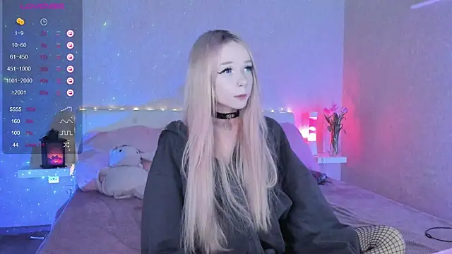 Snapshot of Misty_Shadow chatting on March 7, 2025, 6:54 pm Misty Shadow online show from March 7, 2025, 6:54 pm