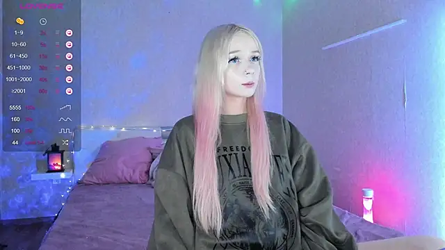 Snapshot of Misty_Shadow chatting on March 22, 2025, 5:31 pm Misty Shadow online show from March 22, 2025, 5:31 pm