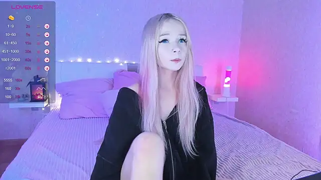 Snapshot of Misty_Shadow chatting on January 13, 2025, 8:26 pm Misty Shadow online show from January 13, 2025, 8:26 pm