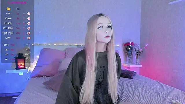 Snapshot of Misty_Shadow chatting on March 9, 2025, 7:05 pm Misty Shadow online show from March 9, 2025, 7:05 pm