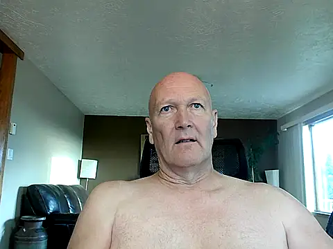 Snapshot of BasicAnt chatting on September 11, 2025, 1:22 pm BasicAnt online show from September 11, 2025, 1:22 pm