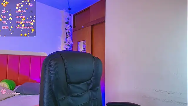 Athompzon online show from April 18, 2026, 11:23 am