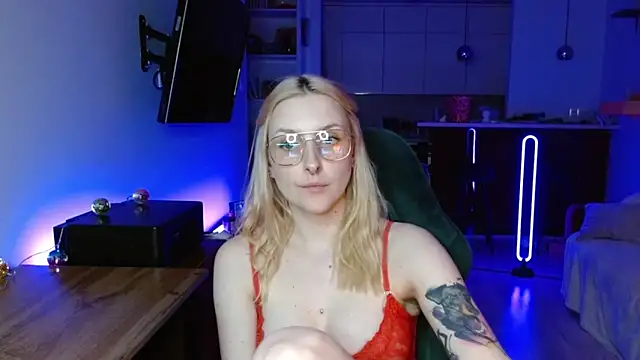 illusorycat online show from March 22, 2026, 9:05 pm