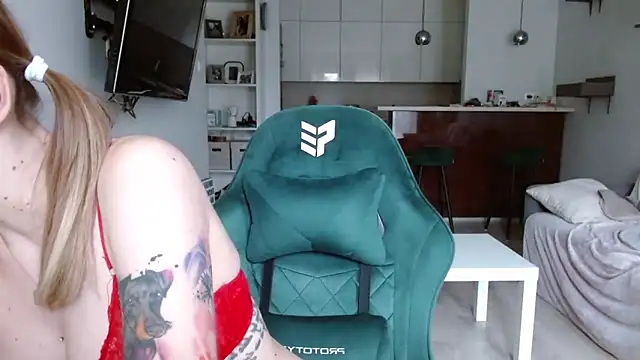 Snapshot of illusorycat chatting on October 22, 2025, 8:47 am illusorycat online show from October 22, 2025, 8:47 am