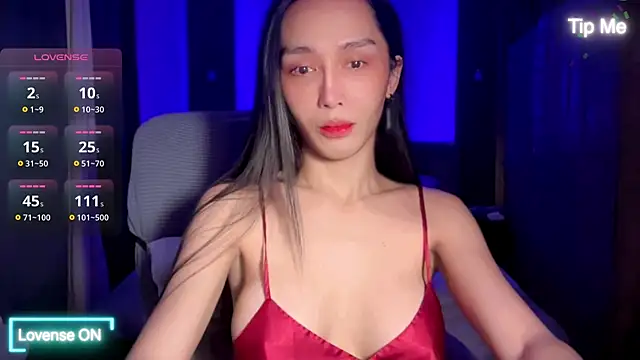 Snapshot of UrdreamTSgirl chatting on July 3, 2026, 9:49 am UrdreamTSgirl online show from July 3, 2026, 9:49 am