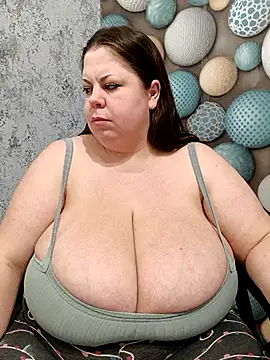 Snapshot of Ginabig chatting on February 24, 2026, 7:09 am Ginabig online show from February 24, 2026, 7:09 am