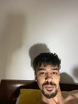 Snapshot of Hermanooooooo chatting on March 31, 2026, 12:40 pm Hermanooooooo online show from March 31, 2026, 12:40 pm