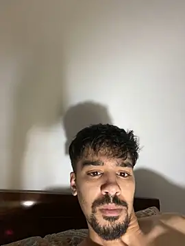 Snapshot of Hermanooooooo chatting on April 1, 2026, 4:03 am Hermanooooooo online show from April 1, 2026, 4:03 am