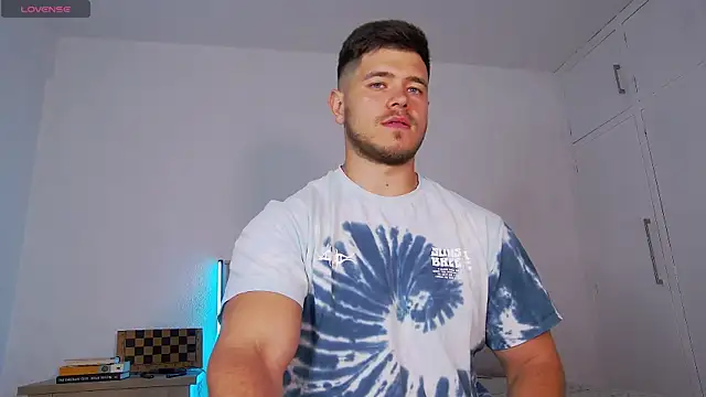 Arilas  online show from April 14, 2026, 7:13 am