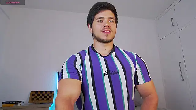 Arilas  online show from April 7, 2026, 7:43 am