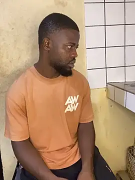 Snapshot of vannycov chatting on September 9, 2025, 5:50 am vannycov online show from September 9, 2025, 5:50 am