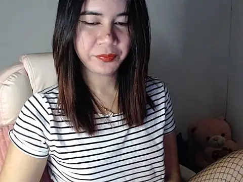 Snapshot of TransPetite1 chatting on September 10, 2025, 3:16 am TransPetite1 online show from September 10, 2025, 3:16 am