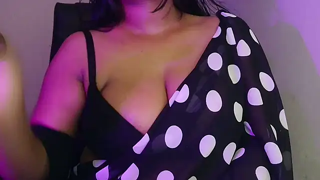 NottyNandini online show from April 16, 2026, 8:31 pm