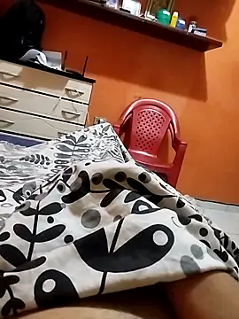 Snapshot of Emanuel45js chatting on February 5, 2025, 8:21 am Emanuel45js online show from February 5, 2025, 8:21 am