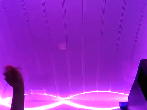 catthelena online show from March 13, 2026, 12:04 am