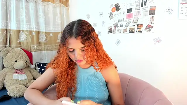 Snapshot of ValienteGirl_ chatting on January 18, 2025, 6:24 am ValienteGirl online show from January 18, 2025, 6:24 am